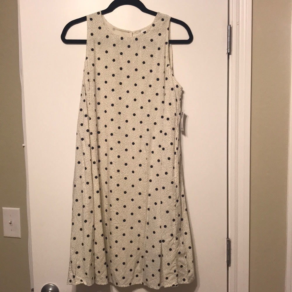 Flowy polka dot dress!!